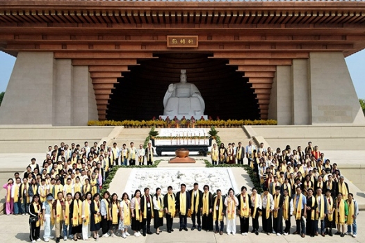 共拜轩辕黄帝 传承创新灸法——振兴灸法中国行第一届百笑灸法学术大会在郑州圆满落幕